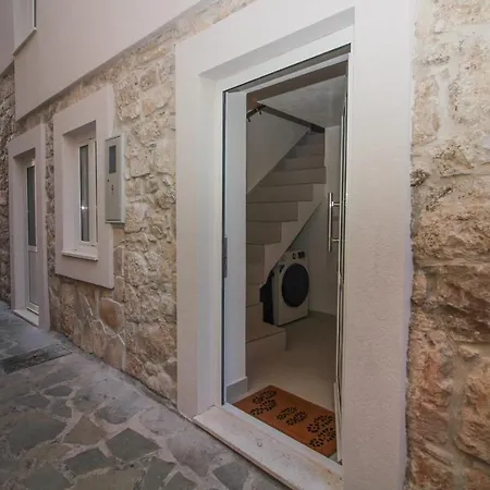 Ghetto Primosten Exterior photo
